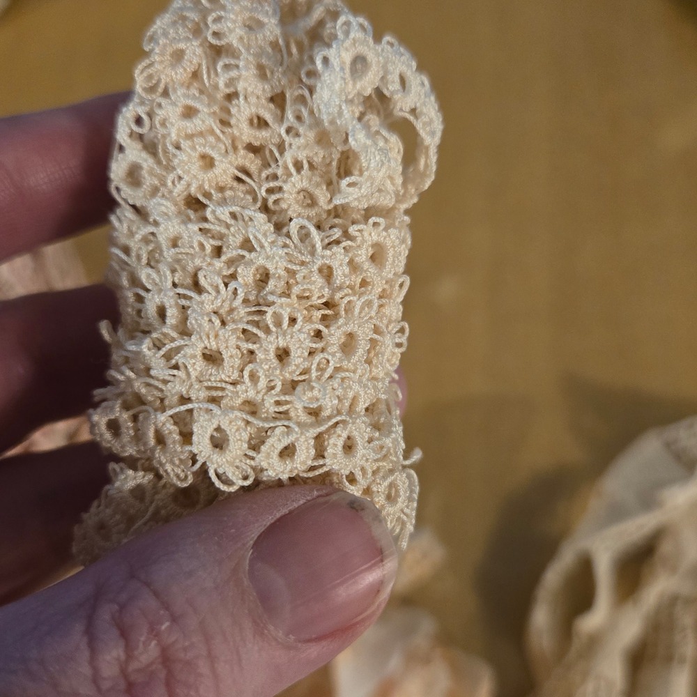 Vintage Lace Trim Ribbon Bundle Tatting Eyelet Junk Journal Slow Stitching 7pc - Picture 8 of 9